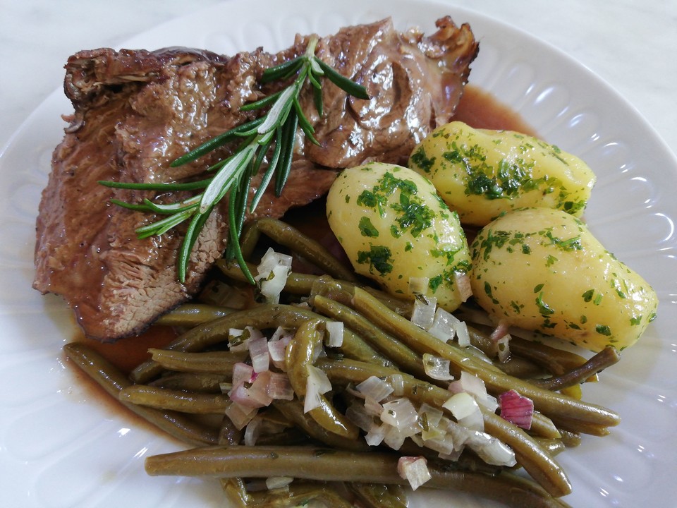 Achieve Perfect Tenderness: The 80-Degree Slow-Cooked Lamb Leg